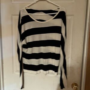 Old Navy Black & White Striped shirt size medium